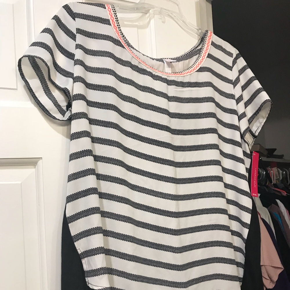 Xhilaration shirt